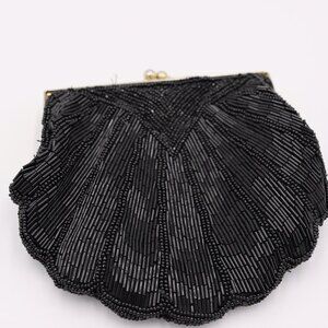 Vintage La Regale Black Beaded Clam Shell Purse Clutch